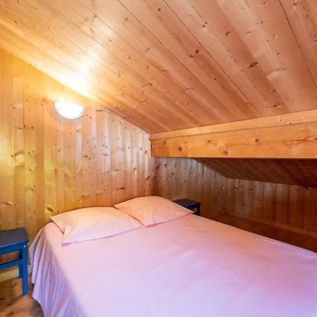 Le Paccaly, Piscine Et Aire De Jeux Chalet