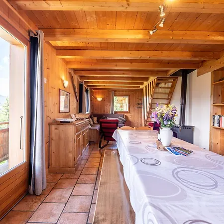 Le Paccaly, Piscine Et Aire De Jeux Chalet